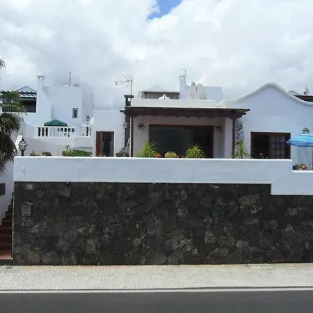 Casa Llamedos Nyaraló